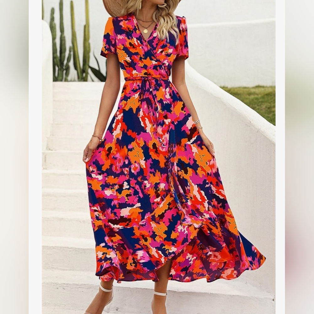 Pretty Garden NWT Wrap Dress Sz. Small Vibrant Floral Pattern Lightweight